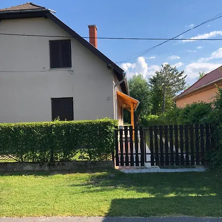 בית נופש Maria *