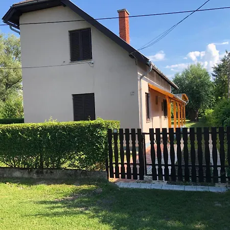 Dom wakacyjny Maria Balatonmáriafürdő