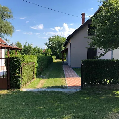 بيت للعطل Maria Balatonmáriafürdő